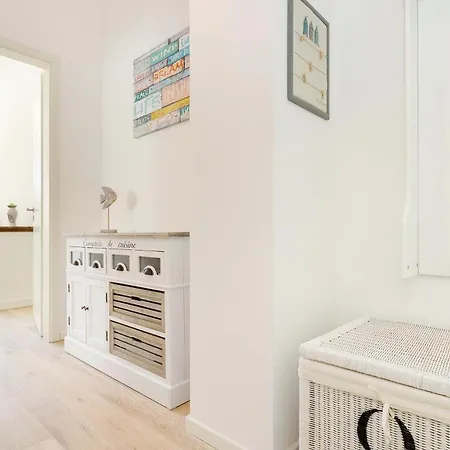 Ferienwohnung Rügen, Ostseebad Sellin, Villa Wiederkehr * Sellin (Rugen)